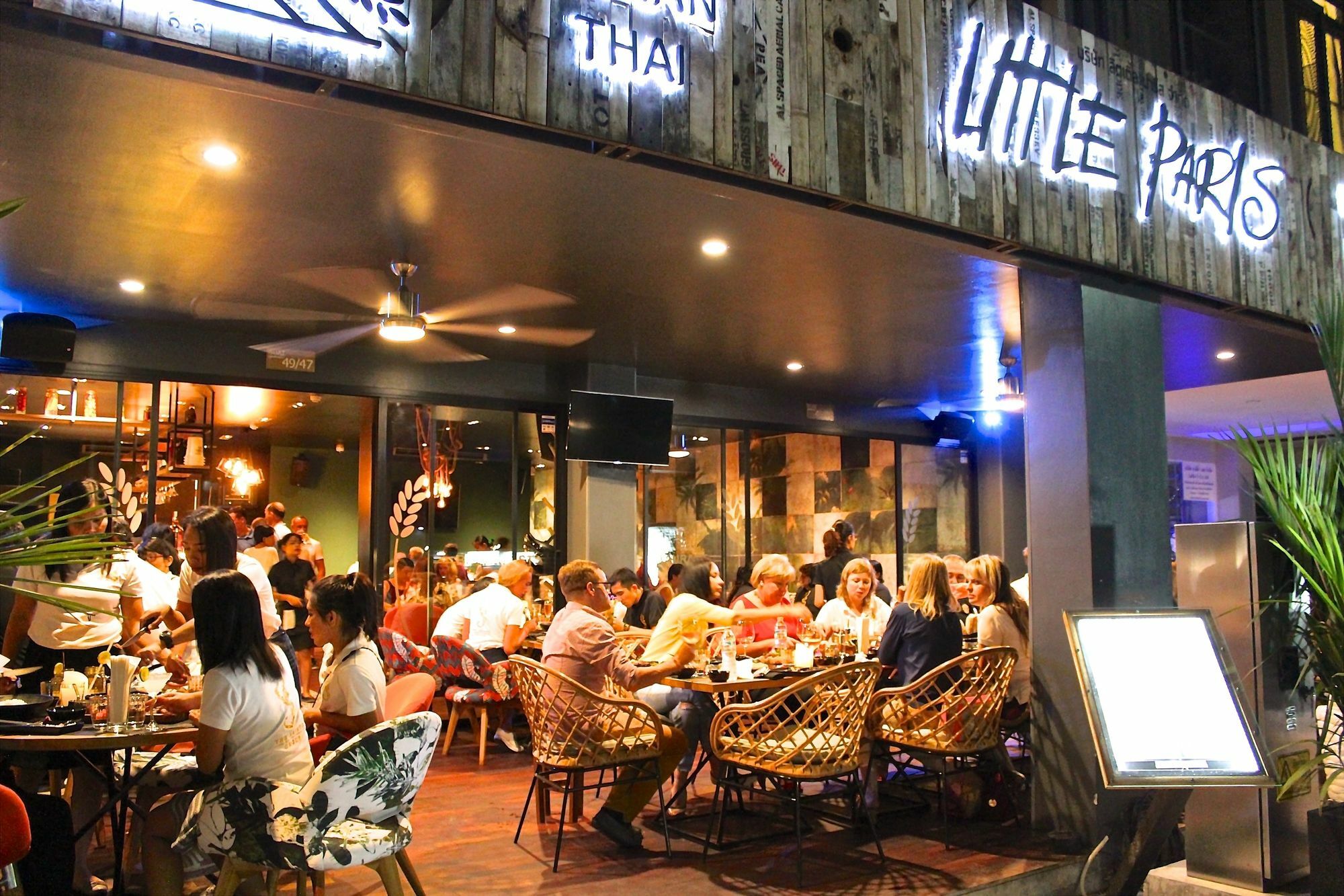 Little Paris Phuket Daire Dış mekan fotoğraf